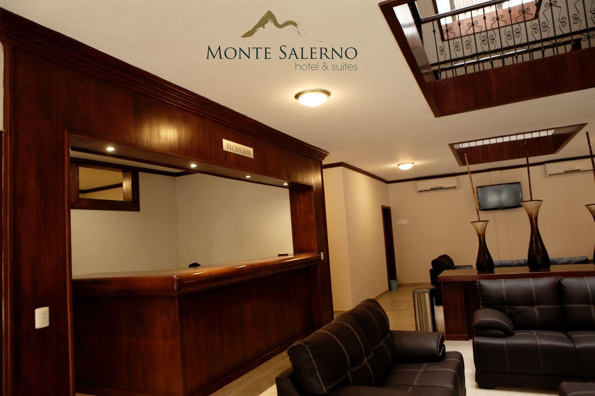 Monte Salerno Hotel & Suites Montemorelos エクステリア 写真