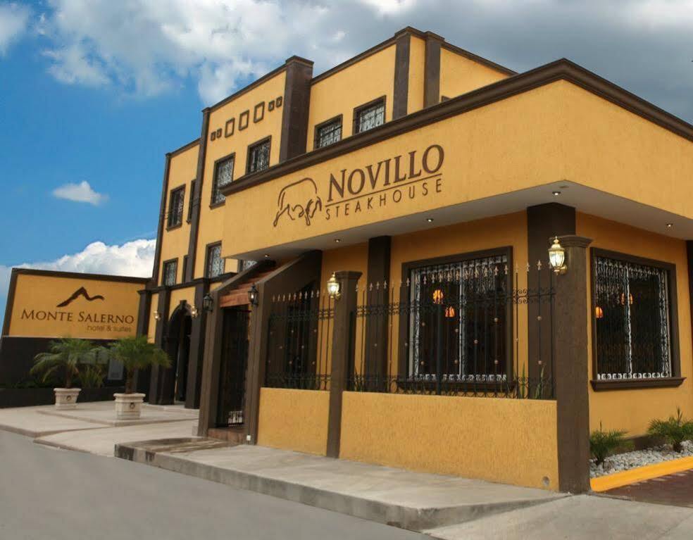 Monte Salerno Hotel & Suites Montemorelos エクステリア 写真