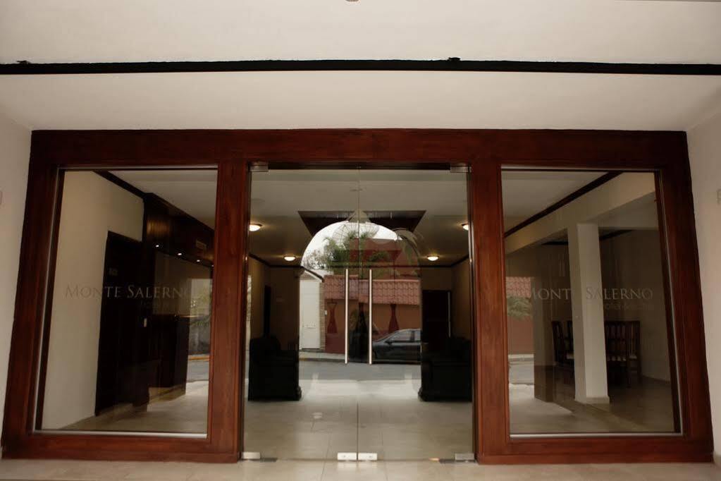 Monte Salerno Hotel & Suites Montemorelos エクステリア 写真