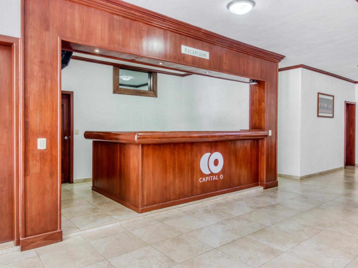 Monte Salerno Hotel & Suites Montemorelos エクステリア 写真